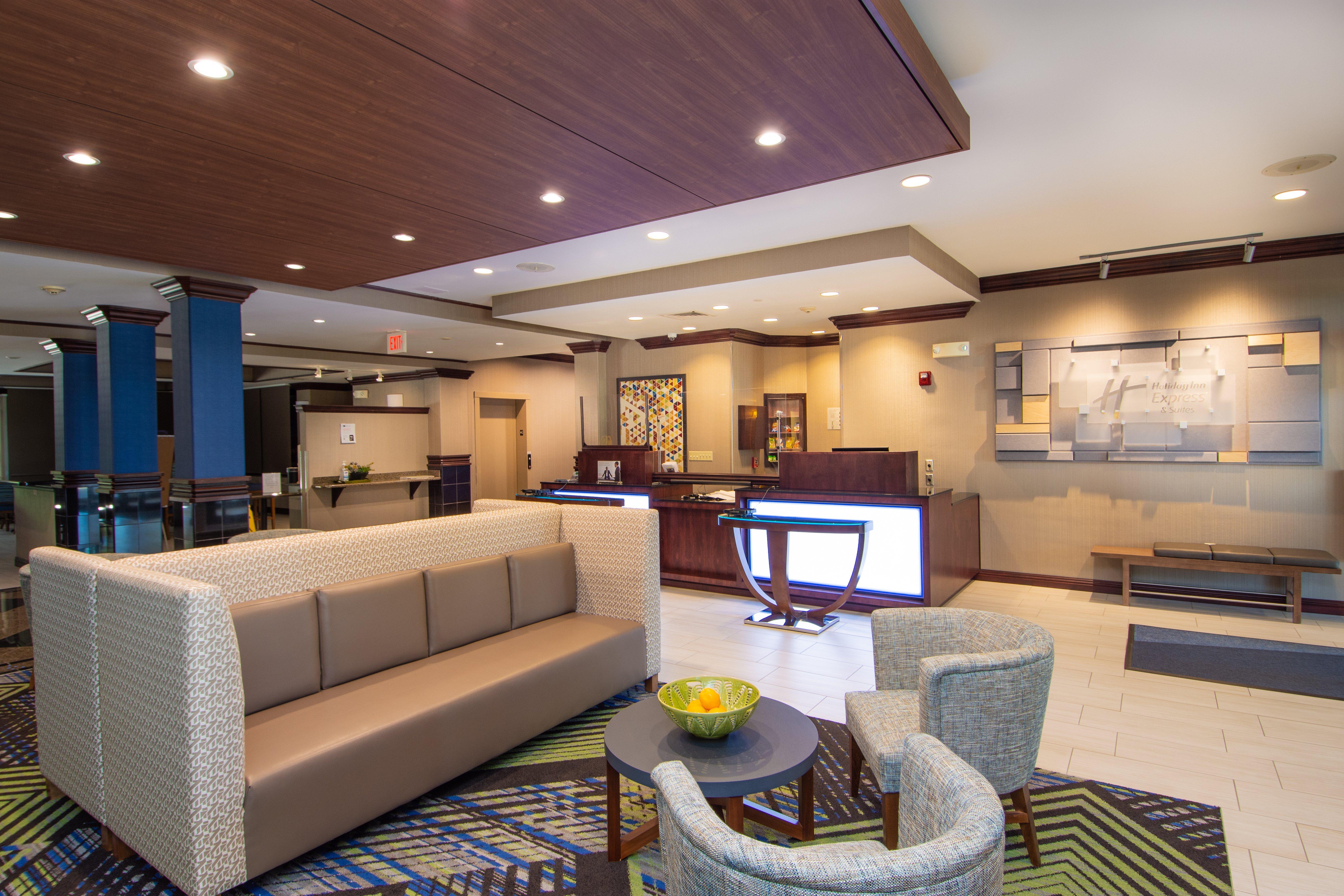Holiday Inn Express And Suites Springfield Medical District By Ihg Exterior foto